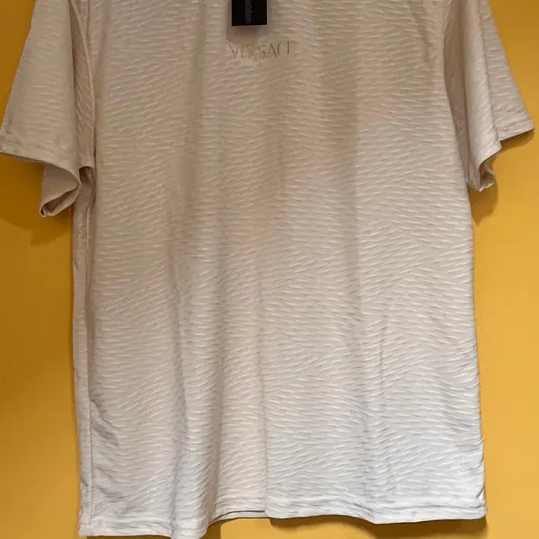 T shirt primary image