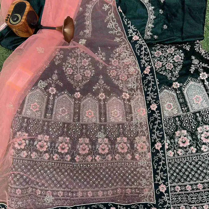 Gorgeous green Lehenga Set Semi Stitched - Master